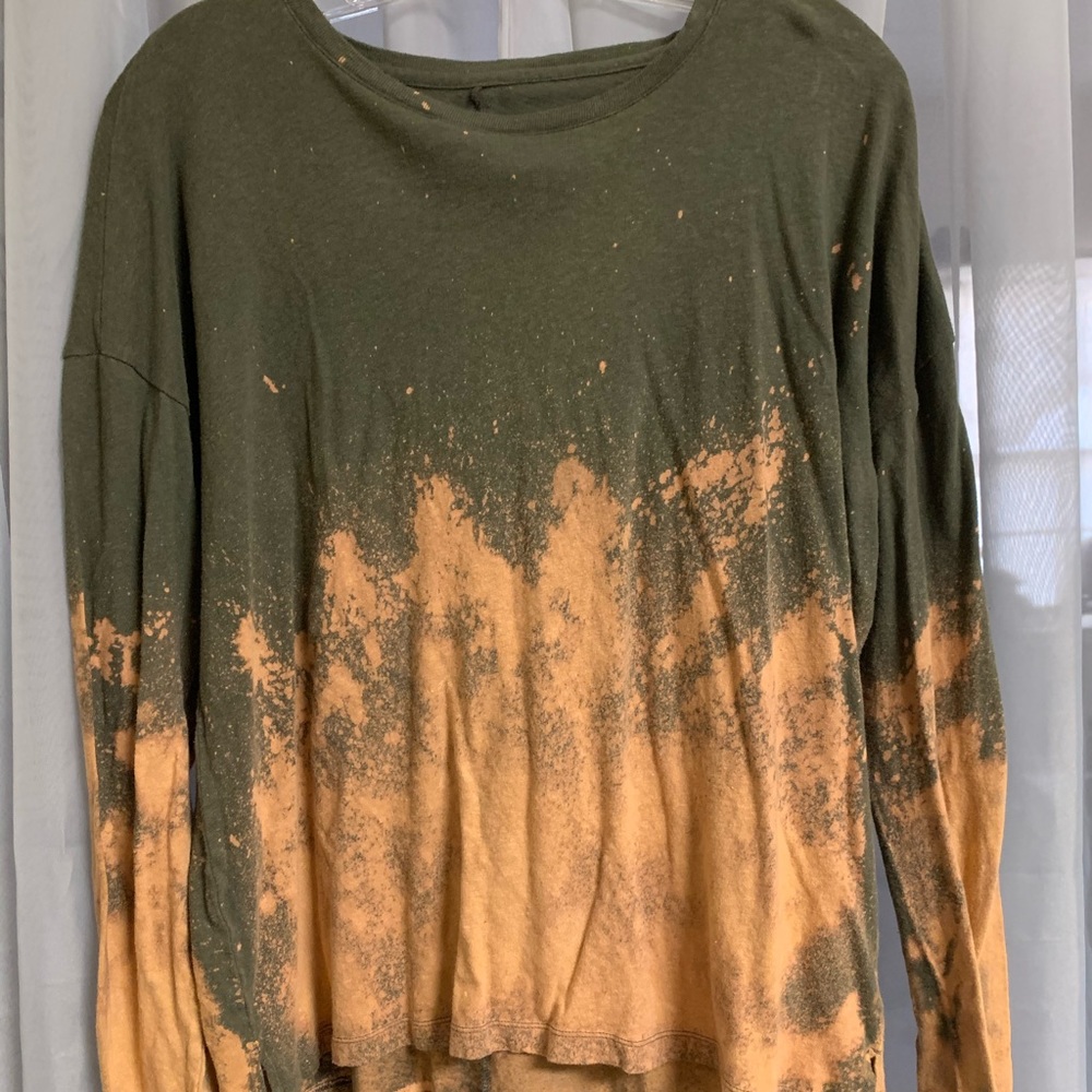 Washed long sleeve